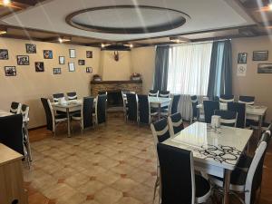 Restaurace v ubytování Hotel RichI G A