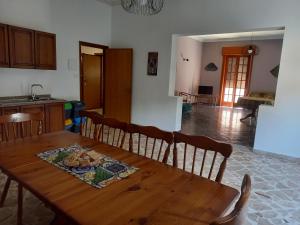 A kitchen or kitchenette at Casa Tortona