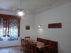 A seating area at Casa Tortona