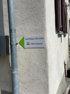 Certificato, attestato, insegna o altro documento esposto da Gasthaus Beverin