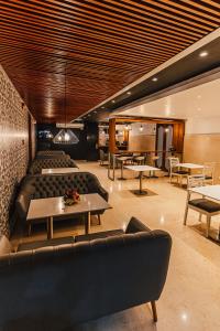 Posezení v ubytování Hotel Hacienda Lima Norte