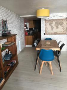 Kuchyňa alebo kuchynka v ubytovaní Au Relais de l'Histoire Gîte classé 4 étoiles
