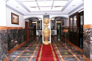 Lobbyn eller receptionsområdet på Jarzez Hotel Apartments Al Hail