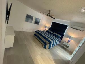 Gallery image of Paradise resort in Hallandale Beach