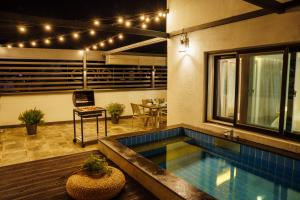 Bazén v ubytování Hotel Pico nebo v jeho okolí