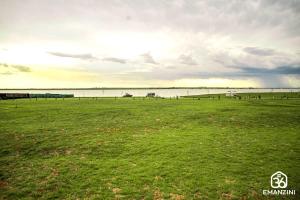 Fotografie z fotogalerie ubytování 36 Emanzini (Holiday home lake view) v destinaci Deneysville