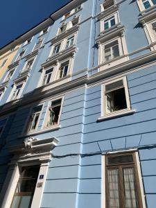 Budova, v ktorej sa apartmán nachádza