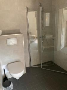 Villa Neos的一间浴室