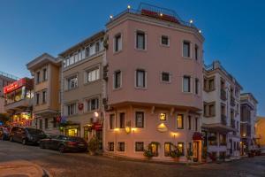 Το κτήριο όπου στεγάζεται  το ξενοδοχείο