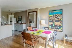 Kuchyňa alebo kuchynka v ubytovaní Appartement Barrio - Welkeys