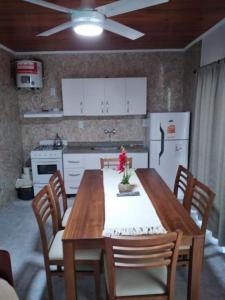 Η κουζίνα ή μικρή κουζίνα στο Departamento Odi