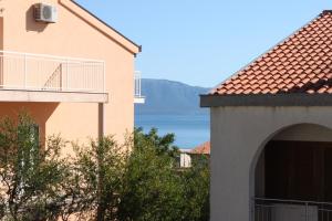 Fotografia z galérie ubytovania Apartments with a parking space Gradac, Makarska - 6757 v destinácii Gradac