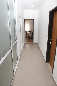 Fotografia z galérie ubytovania Apartments with a parking space Gradac, Makarska - 6757 v destinácii Gradac