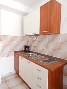 Fotografie z fotogalerie ubytování Apartments by the sea Mandre, Pag - 6457 v destinaci Kolan
