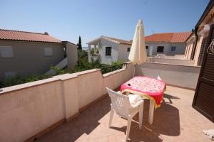 Fotografie z fotogalerie ubytování Apartments by the sea Mandre, Pag - 6457 v destinaci Kolan