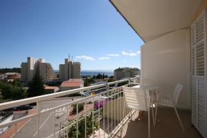Fotografia z galérie ubytovania Apartments with a parking space Makarska - 6844 v destinácii Makarska