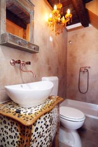 Phòng tắm tại Holiday house with a parking space Gornji Tucepi - Tomasi, Makarska - 6818