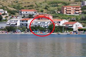 Fotografia z galérie ubytovania Apartments by the sea Metajna, Pag - 6466 v destinácii Zubovići