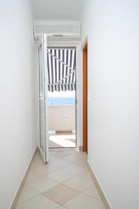 Fotografia z galérie ubytovania Apartments by the sea Metajna, Pag - 6466 v destinácii Zubovići