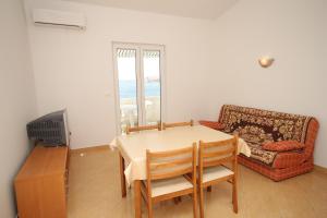 Fotografia z galérie ubytovania Apartments by the sea Metajna, Pag - 6466 v destinácii Zubovići
