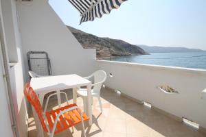Fotografia z galérie ubytovania Apartments by the sea Metajna, Pag - 6466 v destinácii Zubovići