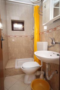 Fotografia z galérie ubytovania Apartments by the sea Metajna, Pag - 6466 v destinácii Zubovići