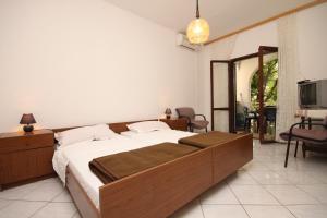 Fotografia z galérie ubytovania Apartments by the sea Starigrad, Paklenica - 6592 v destinácii Starigrad-Paklenica