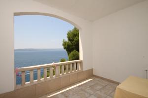 Fotografia z galérie ubytovania Apartments by the sea Brela, Makarska - 6674 v destinácii Brela