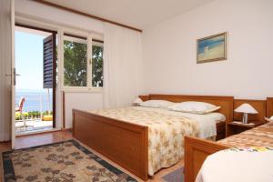 Fotografia z galérie ubytovania Apartments with a parking space Brela, Makarska - 6747 v destinácii Brela