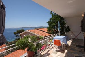 Fotografia z galérie ubytovania Apartments with a parking space Brela, Makarska - 6747 v destinácii Brela