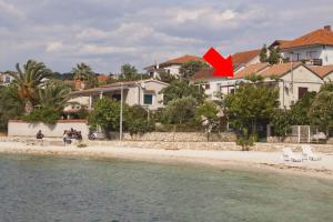 Fotografia z galérie ubytovania Apartments by the sea Okrug Gornji, Ciovo - 8330 v Trogiri
