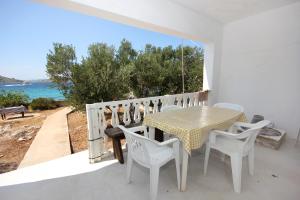Fotografia z galérie ubytovania Secluded fisherman's cottage Cove Suha Punta, Kornati - 8168 v destinácii Pinizelić