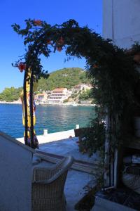 Fotografia z galérie ubytovania Apartments by the sea Zaklopatica, Lastovo - 8325 v destinácii Lastovo