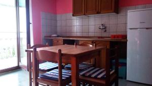 Kuchyň nebo kuchyňský kout v ubytování Apartments by the sea Tkon, Pasman - 8218