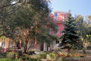 Vonkajšia záhrada v ubytovaní Apartment Poljana 8473c
