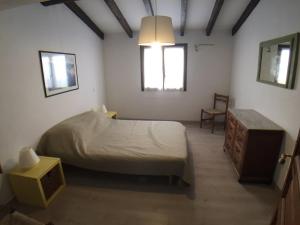 Fotografia z galérie ubytovania Mini-villa à 200m de la plage avec terrasse, barbecue, parking, linge et ménage inclus - FR-1-62-169 v destinácii Porto-Vecchio