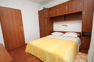 Zdjęcie z galerii obiektu Apartment Zaklopatica 8393a w mieście Lastovo