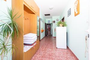Posteľ alebo postele v izbe v ubytovaní Apartments with a parking space Kraj, Pasman - 8457
