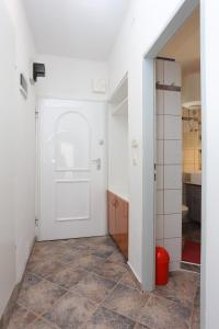 Fotografie z fotogalerie ubytování Apartments by the sea Okrug Gornji, Ciovo - 8625 v Trogiru