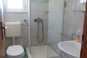 Koupelna v ubytování Apartments by the sea Luka, Dugi otok - 8182