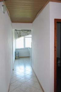 Postel nebo postele na pokoji v ubytování Apartments by the sea Luka, Dugi otok - 8182