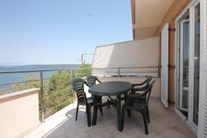 Balkón alebo terasa v ubytovaní Apartments by the sea Banj, Pasman - 8206