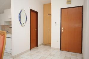 Fotografie z fotogalerie ubytování Apartments by the sea Kukljica, Ugljan - 8402 v destinaci Kukljica