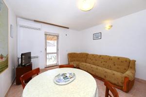 Posedenie v ubytovaní Apartments with a parking space Tkon, Pasman - 8411