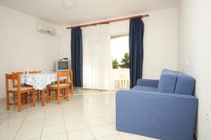 Posezení v ubytování Apartments by the sea Tkon, Pasman - 8454