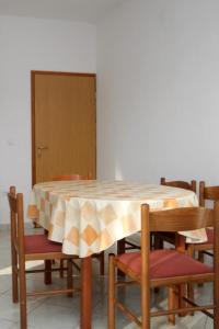 Fotografie z fotogalerie ubytování Apartments by the sea Tkon, Pasman - 8454 v destinaci Tkon