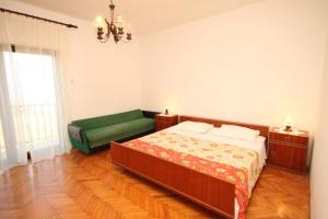 Posteľ alebo postele v izbe v ubytovaní Apartments by the sea Ugljan - 8257