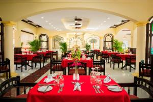 Restaurace v ubytování SeaGarden Beach Resort - All Inclusive