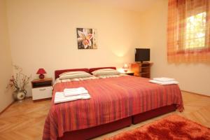 Fotografie z fotogalerie ubytování Apartments by the sea Ugljan - 8519 v destinaci Ugljan