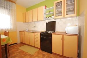 Fotografie z fotogalerie ubytování Apartments by the sea Ugljan - 8519 v destinaci Ugljan